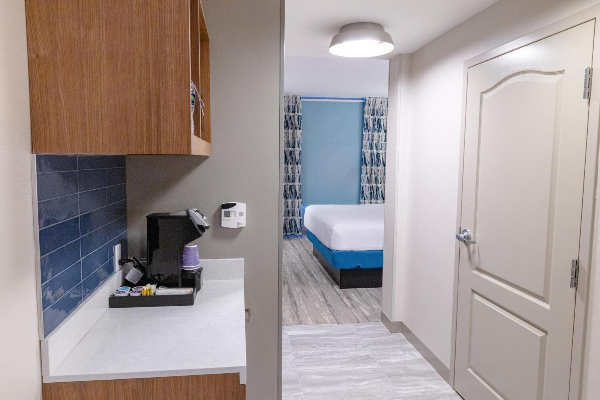 Hilton Garden Inn Lakewood Dış mekan fotoğraf