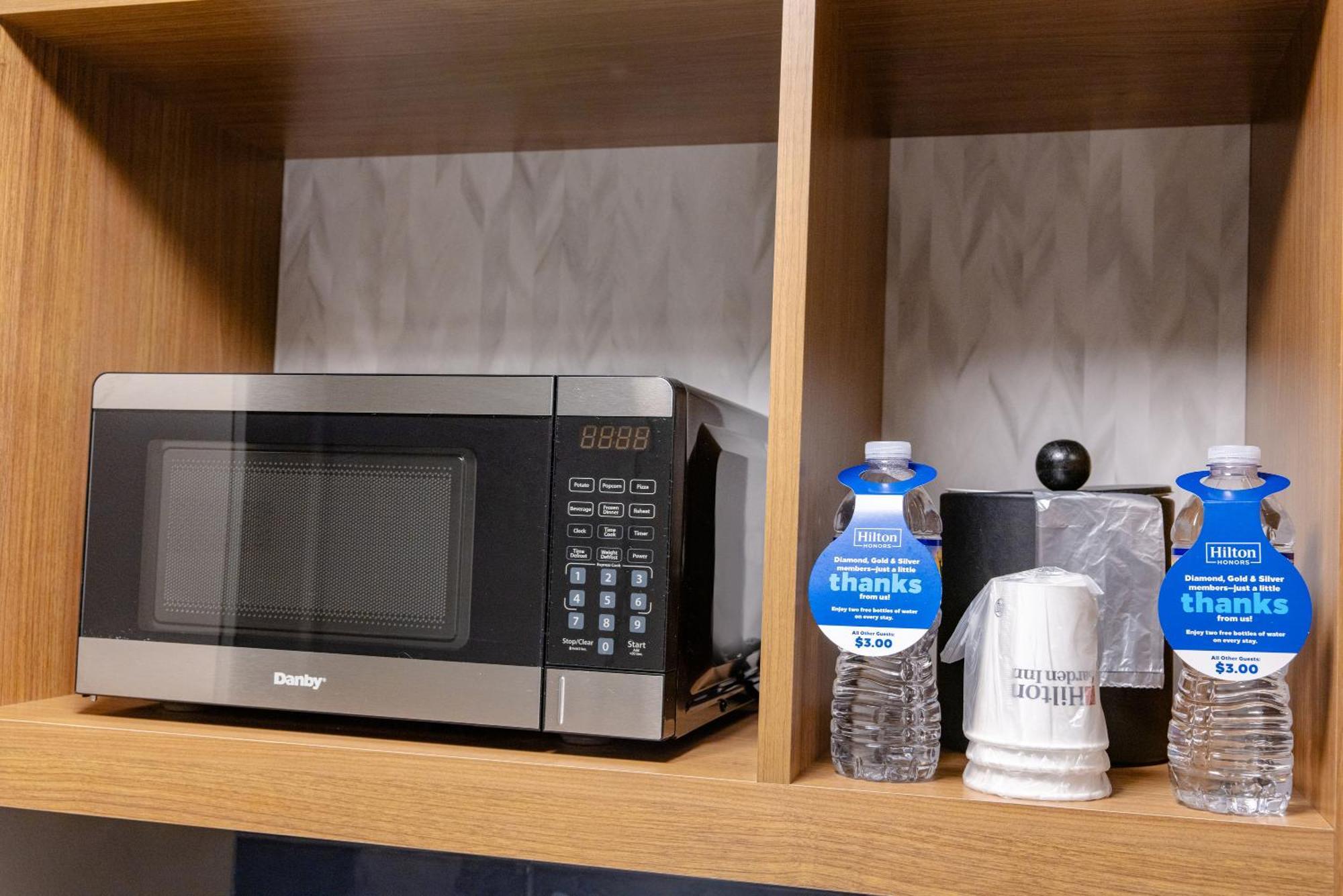Hilton Garden Inn Lakewood Dış mekan fotoğraf