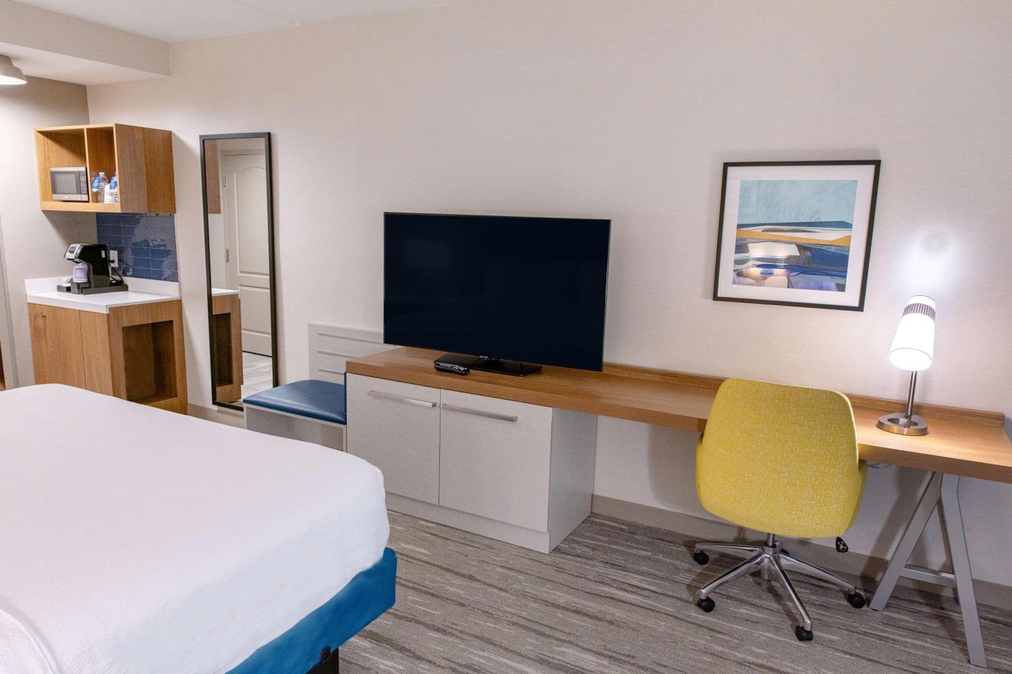 Hilton Garden Inn Lakewood Dış mekan fotoğraf